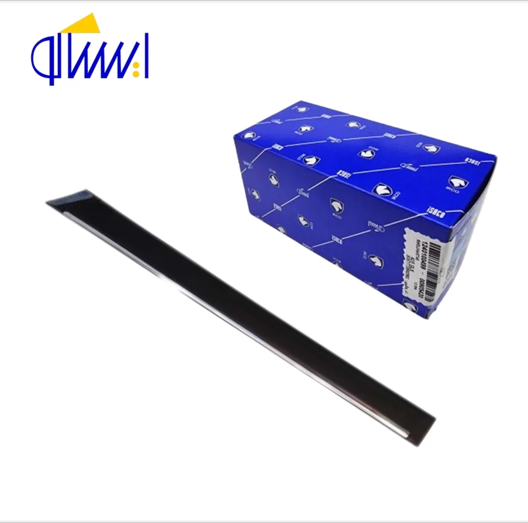 زه لاستیکی روی درب جلو راست پژو 405 SLX بهینه ایساکو